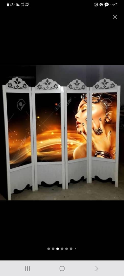 پاراوان چاپی هر لنگه ای ۵۰۰ هزار تومان. پایه نگهدارنده هر عدد ۵۰ هزار تومان