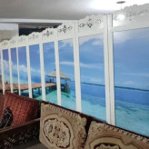 پاراوان چاپی هر لنگه ای ۵۰۰ هزار تومان. پایه نگهدارنده هر عدد ۵۰ هزار تومان